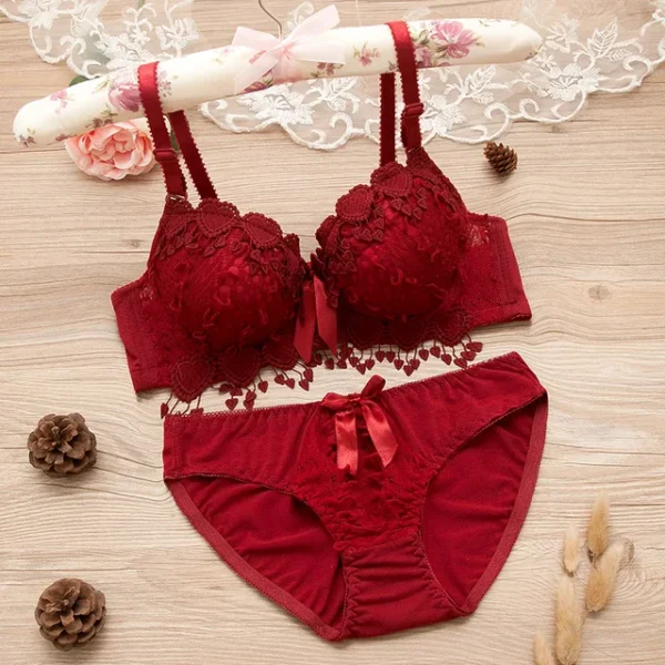 Old Cup Bra panty set